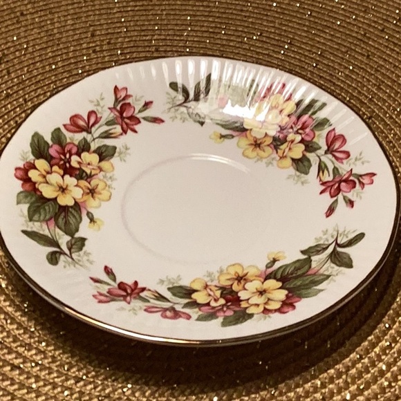 Vintage Queens Fine Bone China Cup and Saucer. - Picture 2 of 4